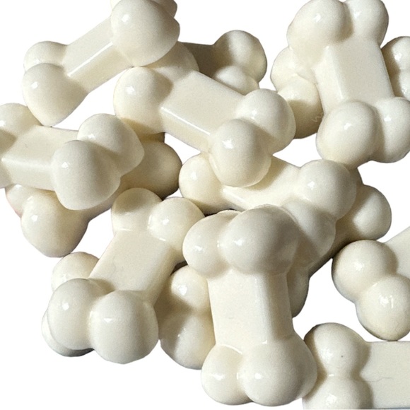 Hand Crafted Soap - Bones🐾 Goats Milk Soap - Picture 3 of 4